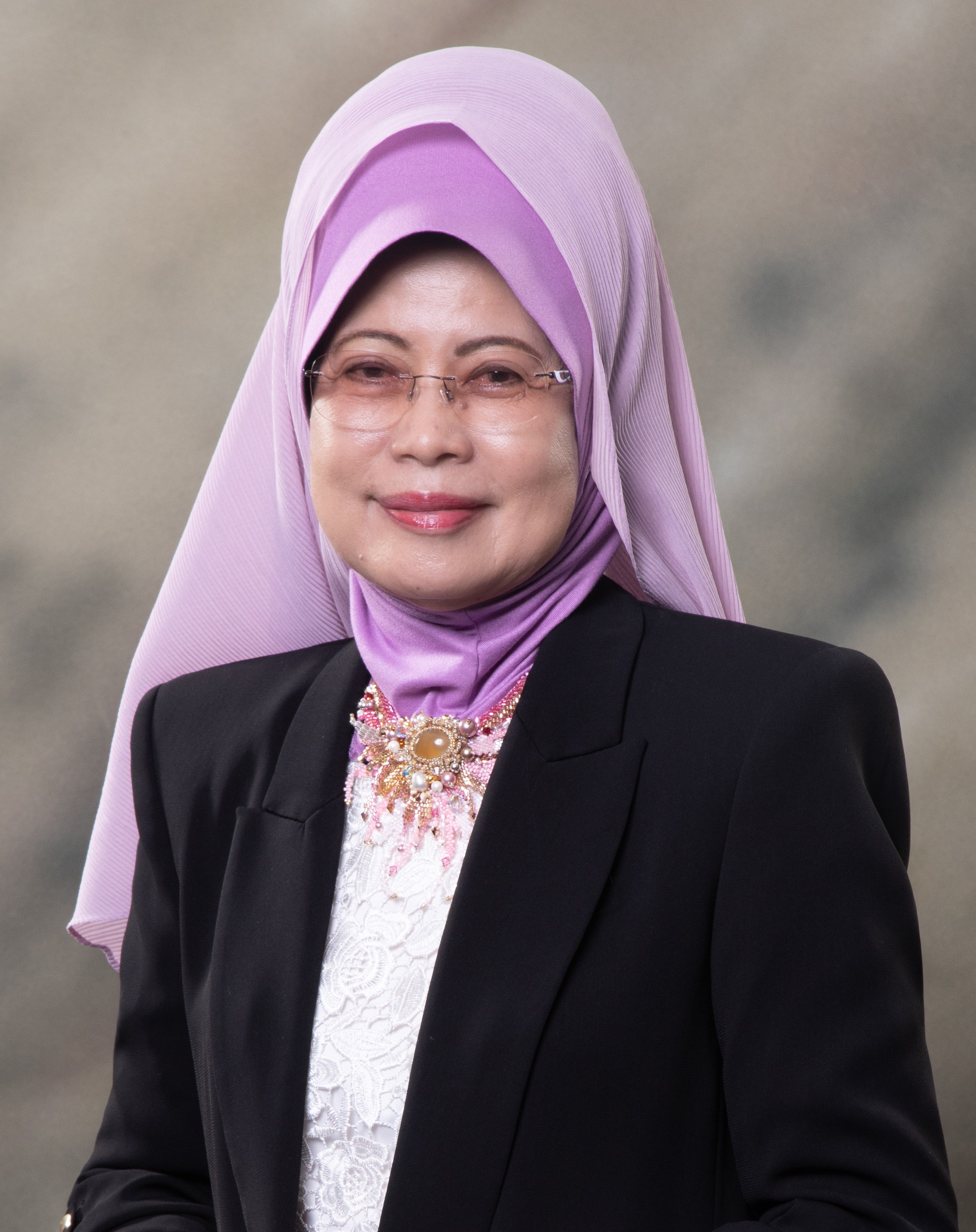 YB Dato Sri Hajah Fatimah Abdullah